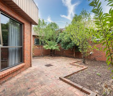 Blackburn Rooming house studios in excellent location - Photo 4