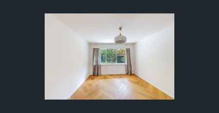 FITTED OUT TO PERFECTION - Photo 4