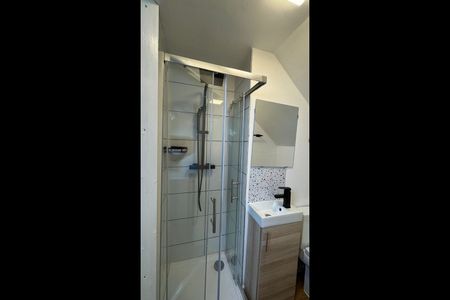 Studio Flat, London, NW2 - Photo 4