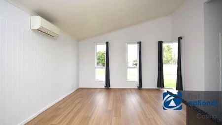 Step into style and comfort - 6 Meares Parade - Photo 2