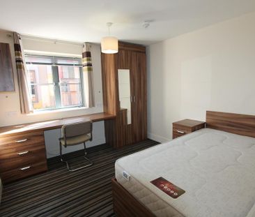 6 bedroom flat to rent - Photo 5