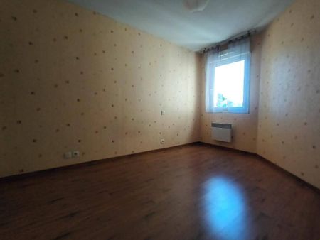 Location appartement t1 bis 2 pièces 34 m² à Rodez (12000) BOURRAN - Photo 4