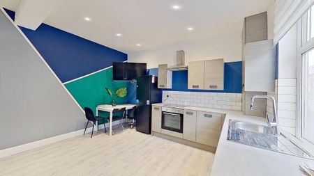 3 bedroom terraced house to rent - Photo 2