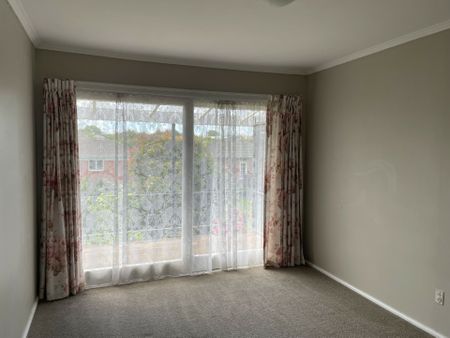 West End Convenience - Photo 2