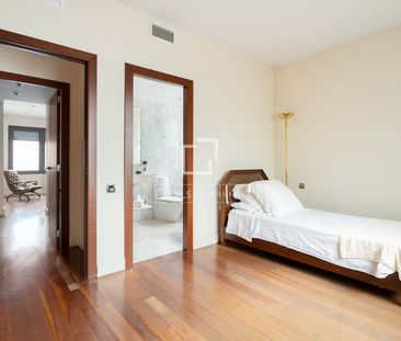 Excellent 2 Bedroom apartment for rent in Sant Gervasi - La Bonanova, Barcelona - Photo 3