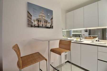 APPART. 1 CHAMBRE – 75008 - Photo 2