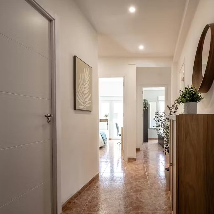 Carrer de Mendizábal, Valencia, Valencian Community 46011 - Photo 1