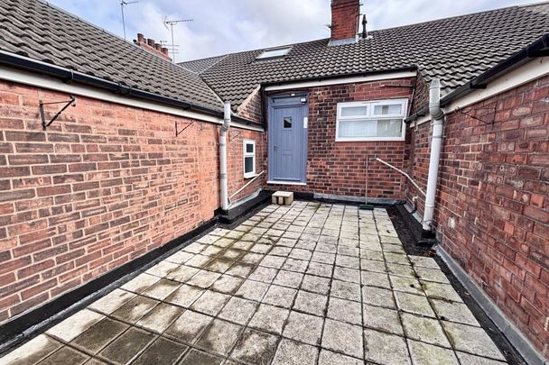 Chanterlands Avenue - Photo 1