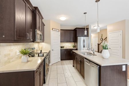 For Lease - 1287 Howlett Circle, London North, Ontario - Photo 2