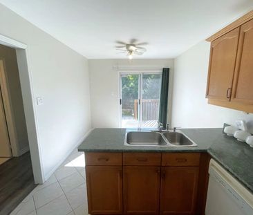 For Lease - 111 Athabaska Road, Barrie, Ontario - Photo 6