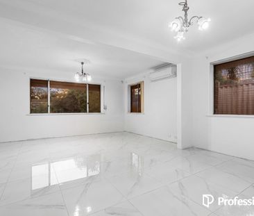 Stunning Renovated Family Home in the Heart of Koondoola - Photo 2