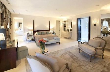 6 bedroom detached house to rent - Photo 3