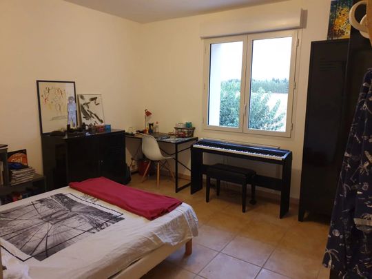 Location Maison 6 pièces 145m² CARPENTRAS 84200 - Photo 1