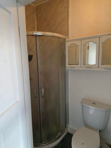 4 Bed Terraced House, Highfield Road, M6 - Photo 2