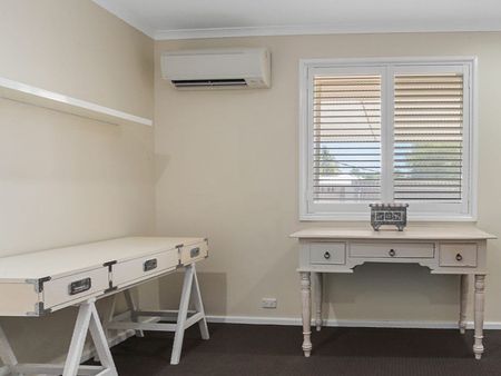 4x2 Family Living Oasis - Photo 3