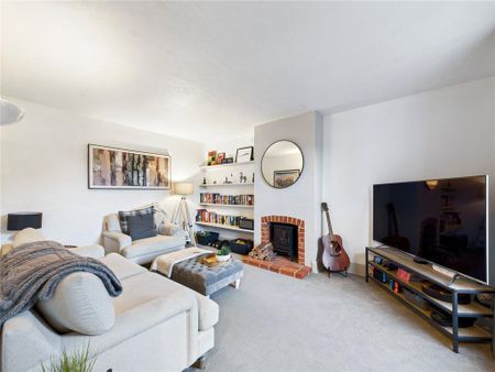 3 bedroom terraced house to rent - Photo 2