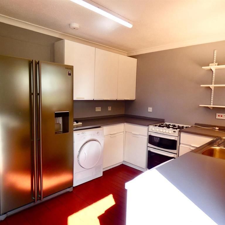 3 bedroom terraced house to rent - Photo 1