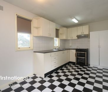 30 Strathallen Crescent, Goulburn - Photo 2