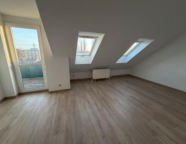 Helle Dachterrassenwohnung, TG, Lift, EBK - Foto 1