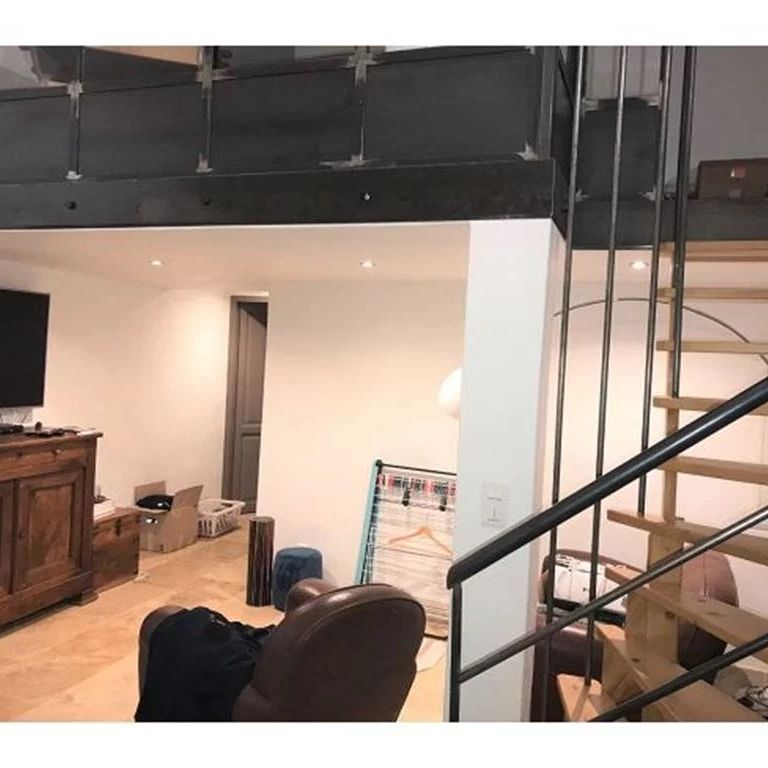 Location Appartement 4 pièces 78m² ST CYR SUR MER 83270 - Photo 1