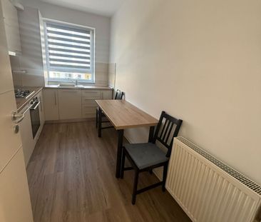 Apartament 2 camere, mobilat, cu balcon - Photo 3