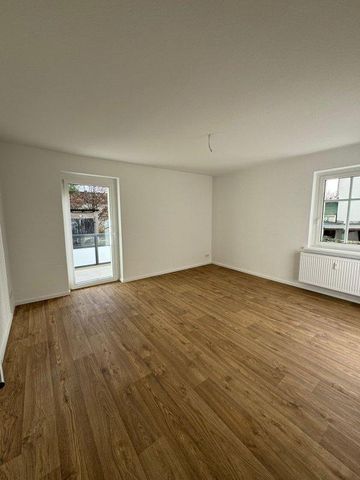 Frisch sanierte 2-Zimmer-Wohnung mit Balkon in zentraler Lage von Eberswalde - Photo 5