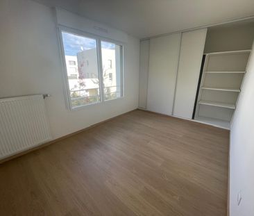 location Appartement T2 DE 42.02m² À CORNEBARIEU - Photo 4