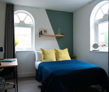 1 bedroom in a house share to rent - Photo 4