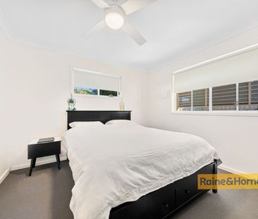 MODERN THREE BEDROOM COTTAGE - Photo 3
