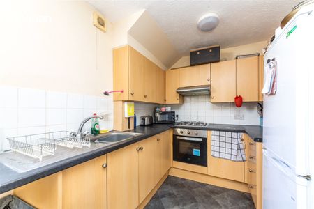 5 bedroom house to rent - Photo 2