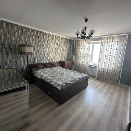 Inchiriere un apartament cu 2 camere Aleea Clăbucet - Fotografie 3