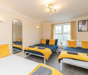 Flat to rent on - Photo 3