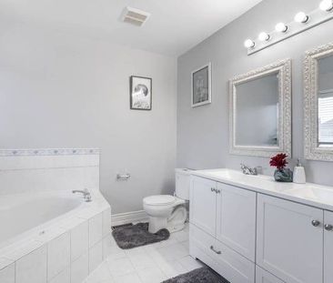 For Lease - 279 Fitzgerald Crescent Unit# Upper Level, Milton, Ontario - Photo 2