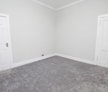 2 bedroom ground floor flat to rent - Photo 4