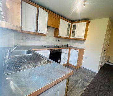 2 bedroom flat to rent - Photo 3