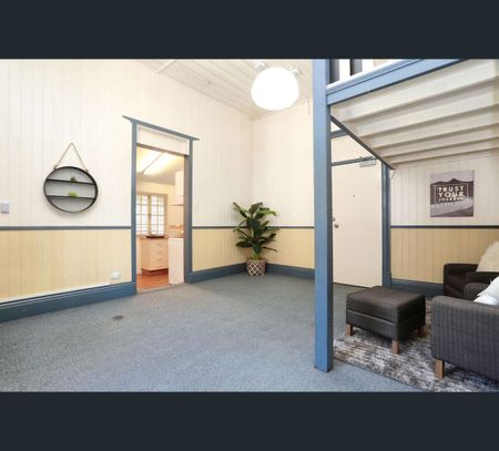 2/98 Musgrave Rd, Red Hill, Qld 4059 - Photo 4