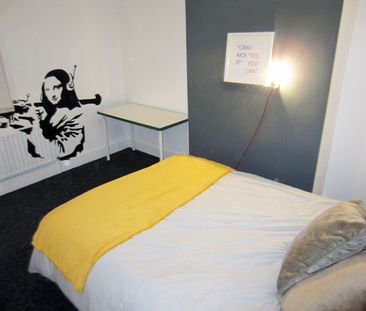 5 Bed Terraced House, Thornycroft Road, L15 - Photo 4