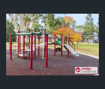10B Bridges Avenue, Wattle Grove, NSW 2173 - Photo 3