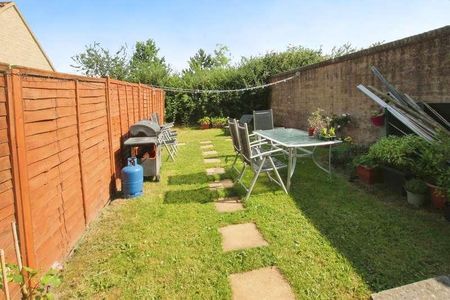 Linnet Road, Calne, SN11 - Photo 4