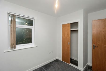 Channon Court, Surbiton - 2 bedrooms Property for lettings - Seymours - Photo 2