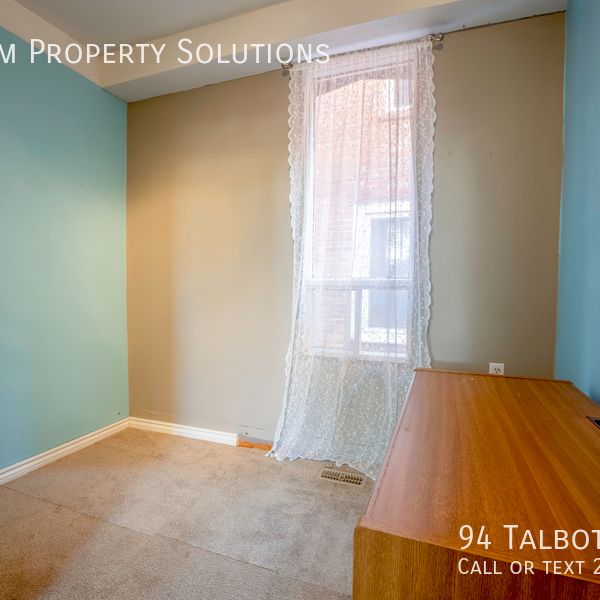 94 Talbot St S, Essex, ON - Photo 1