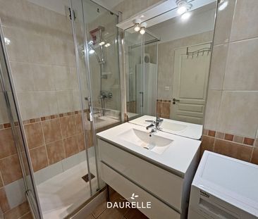 Location Appartement 2 pièces 42m² CHATEAURENARD 13160 - Photo 6