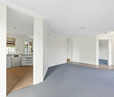 Spacious Family Living in a Quiet Coastal Pocket - Photo 3