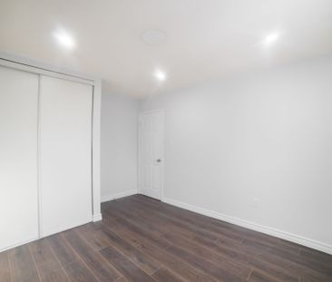 For Lease - 36 Eastport Drive, Toronto, Ontario - Photo 4