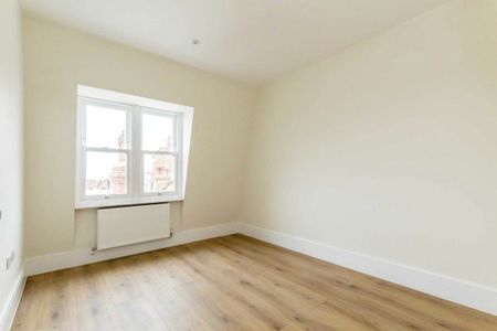 Finchley Road, Hampstead, NW3 - Photo 2