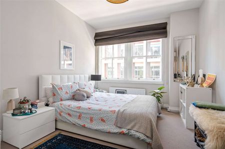 Two double bedroom, two bathroom apartment in a sympathetic conversion of a magnificent gothic-styled period building - Photo 4
