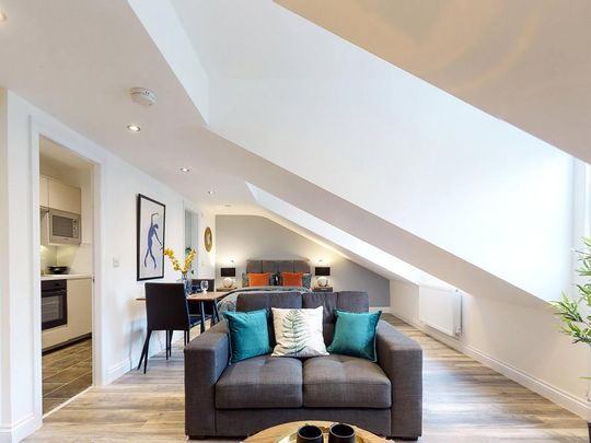 Studio to rent - Photo 1