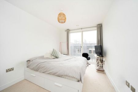 3 bedroom flat to rent - Photo 4