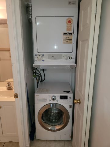 For Lease - 7 Lorraine Drive Unit# 1107, Toronto, Ontario - Photo 2