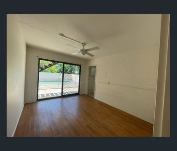 15 Third Avenue, Labrador, Qld 4215 - Photo 5